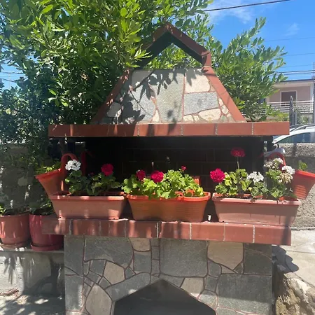 Apartament Stone House Wlora